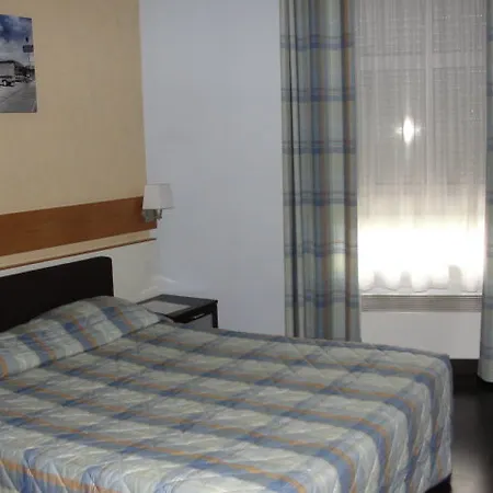 The Originals City, Continental, 2* פואטייה