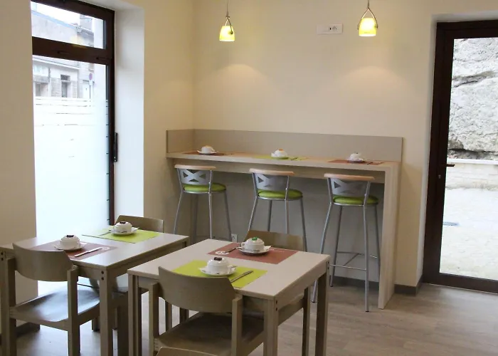 Отель The Originals City, Continental, 2*