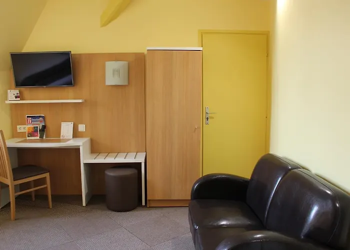 Отель The Originals City, Continental, 2*